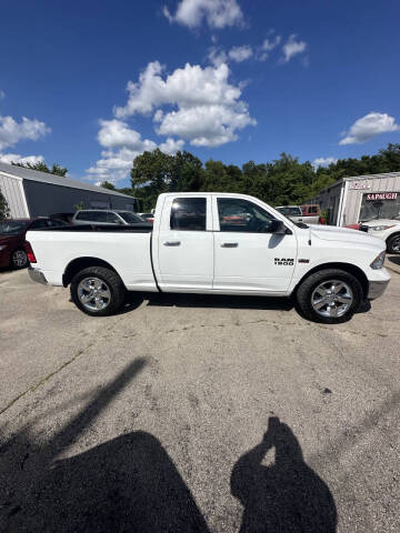 2015 RAM 1500 SLT