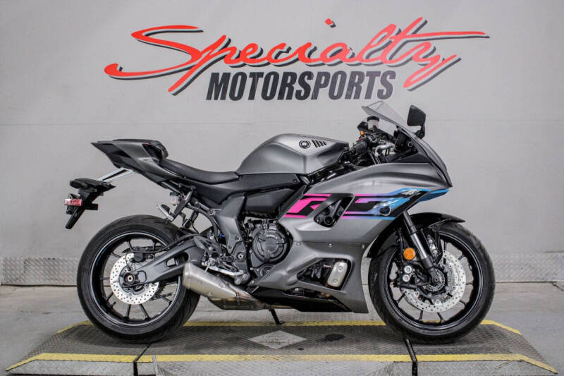 2024 Yamaha YZF-R7