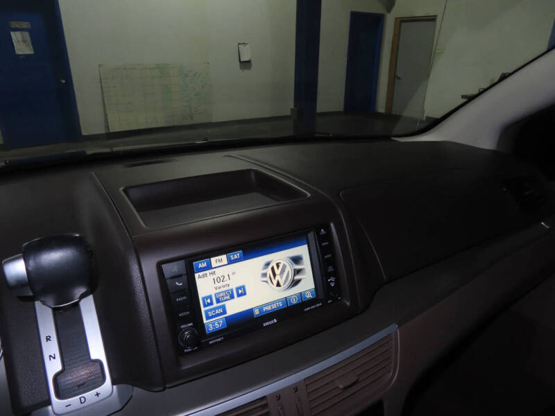 2012 Volkswagen Routan