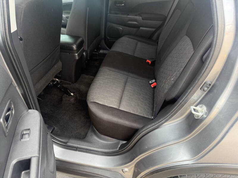 2020 Mitsubishi Outlander Sport ES