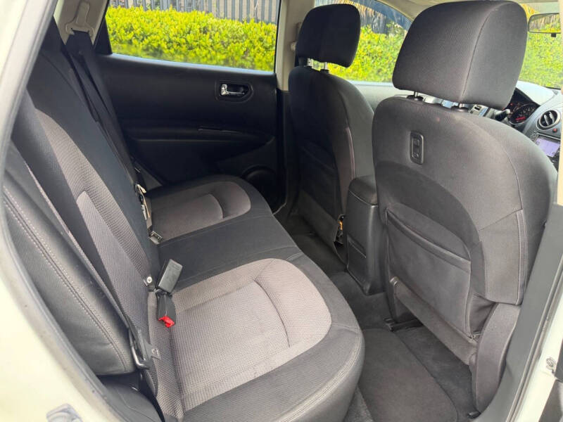 2011 Nissan Rogue SV