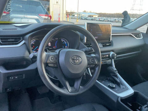 2024 Toyota RAV4 Hybrid LE