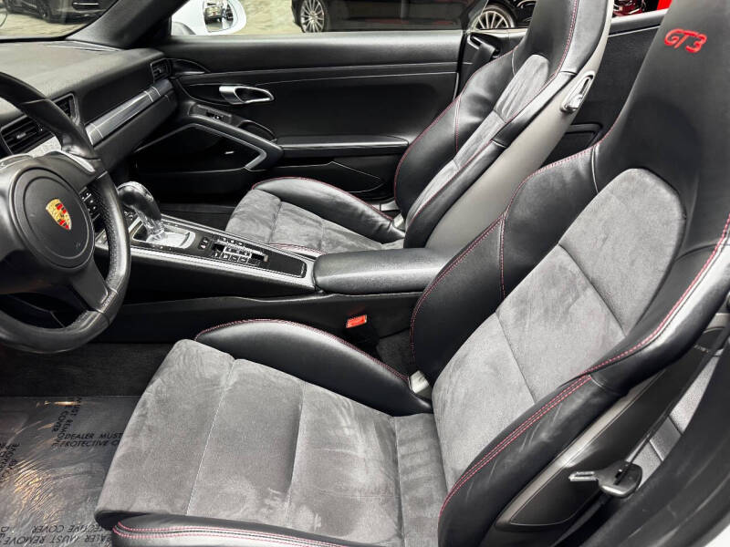 2015 Porsche 911 Carrera S