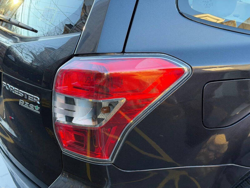 2014 Subaru Forester 2.5i