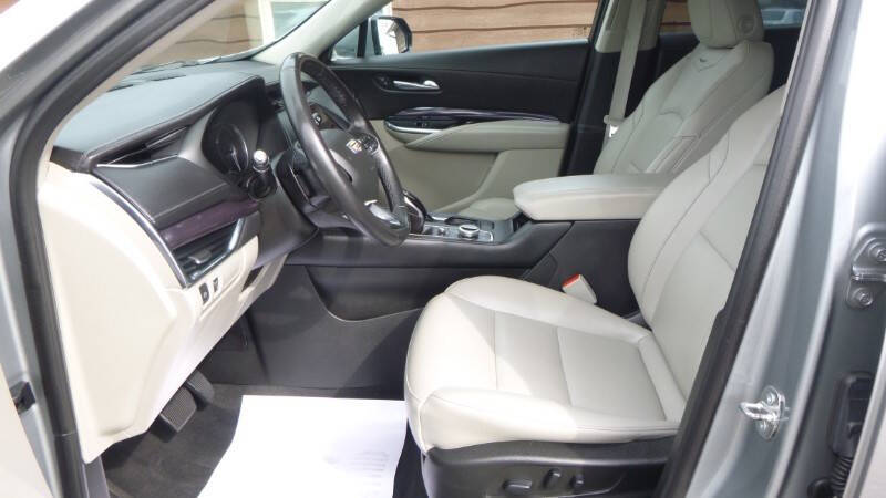 2023 Cadillac XT4 Luxury