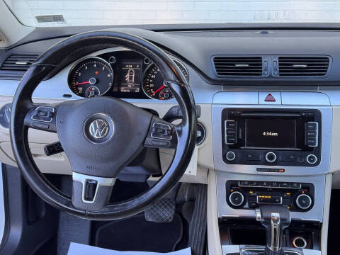 2011 Volkswagen CC Lux PZEV
