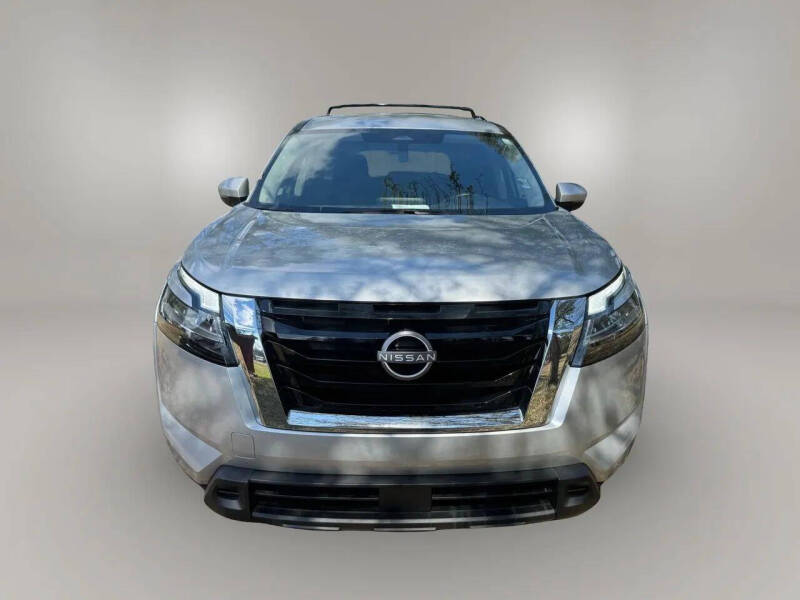 2022 Nissan Pathfinder SV