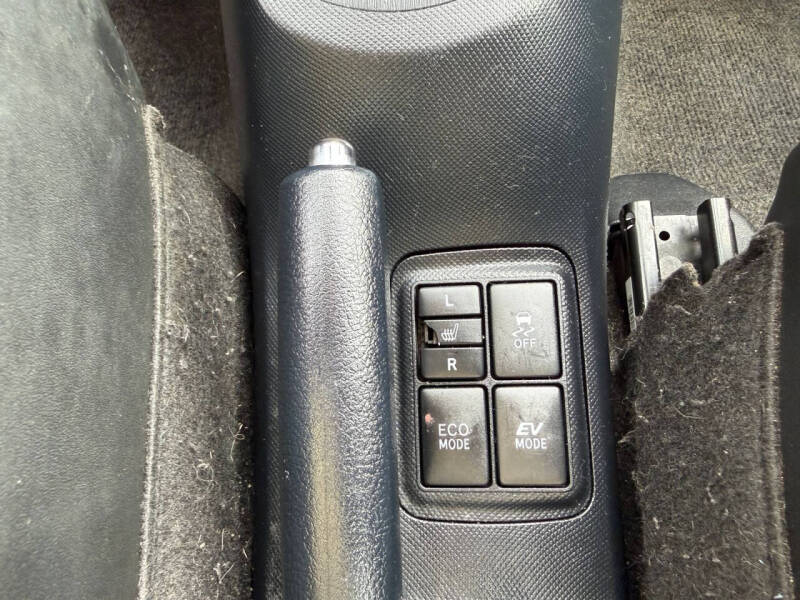 2018 Toyota Prius c Four