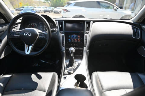 2023 Infiniti Q50 Luxe