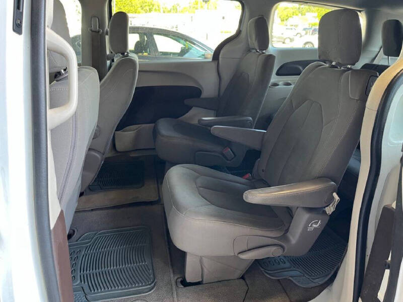 2017 Chrysler Pacifica Touring