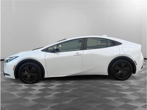 2023 Toyota Prius LE