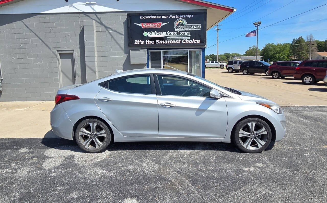 2015 Hyundai ELANTRA for sale at Midwest Auto Loans in Davenport, IA