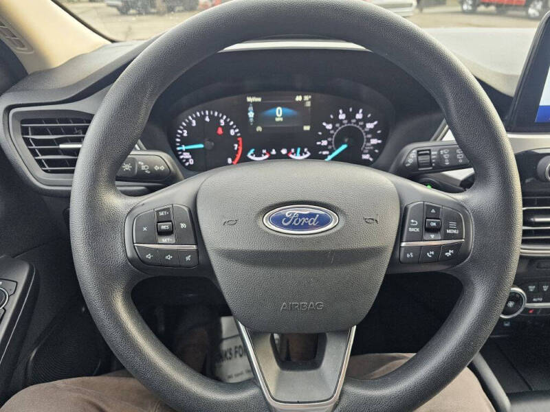 2020 Ford Escape SE