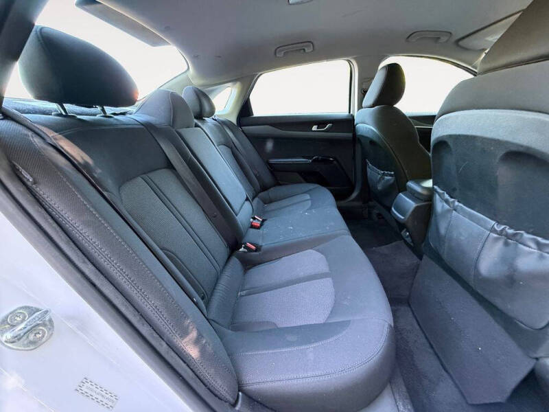 2022 Kia K5