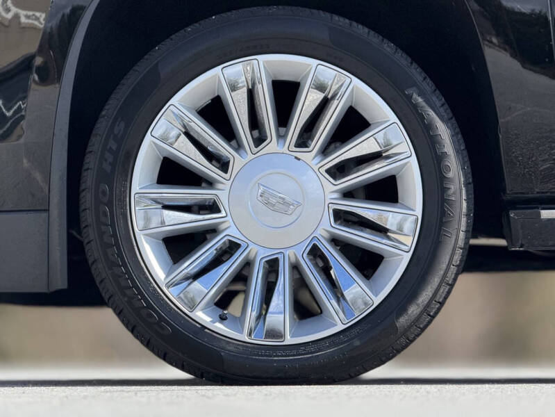 2019 Cadillac Escalade Platinum