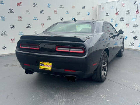 2018 Dodge Challenger SXT Plus