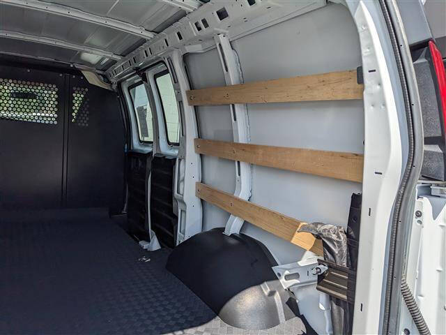 2024 GMC Savana 2500