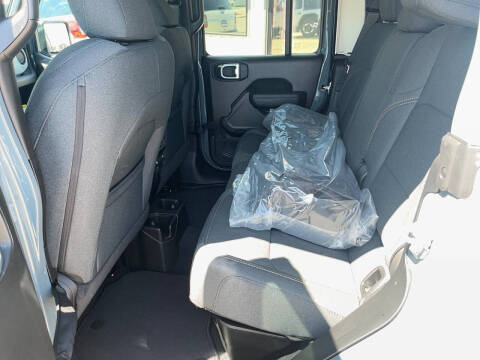 2024 Jeep Gladiator Sport