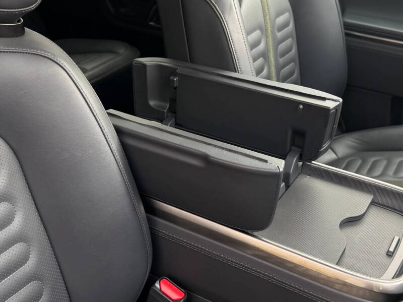 2024 Rivian R1S Launch Edition