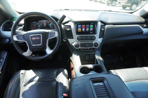 2017 GMC Yukon XL SLT