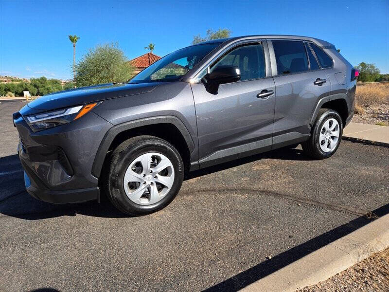 2024 Toyota RAV4 LE