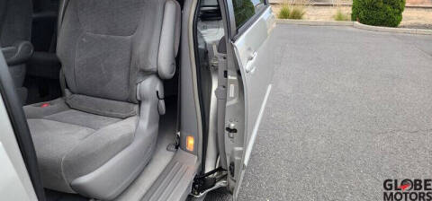 2004 Toyota Sienna LE 7 Passenger