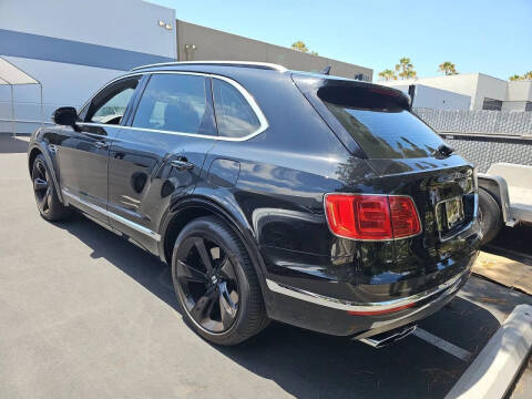 2020 Bentley Bentayga Hybrid