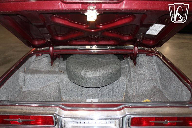 1964 Ford Thunderbird