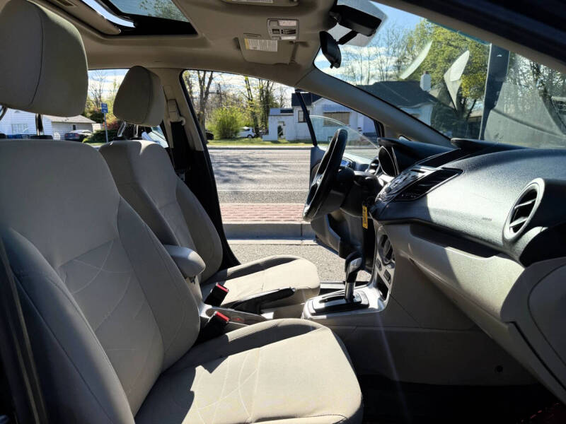 2016 Ford Fiesta SE