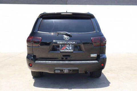 2011 Toyota Sequoia SR5