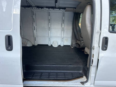 2020 GMC Savana 2500