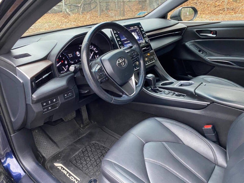 2021 Toyota Avalon XLE