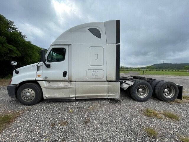 2014 Freightliner Cascadia Evo T/A Sleeper