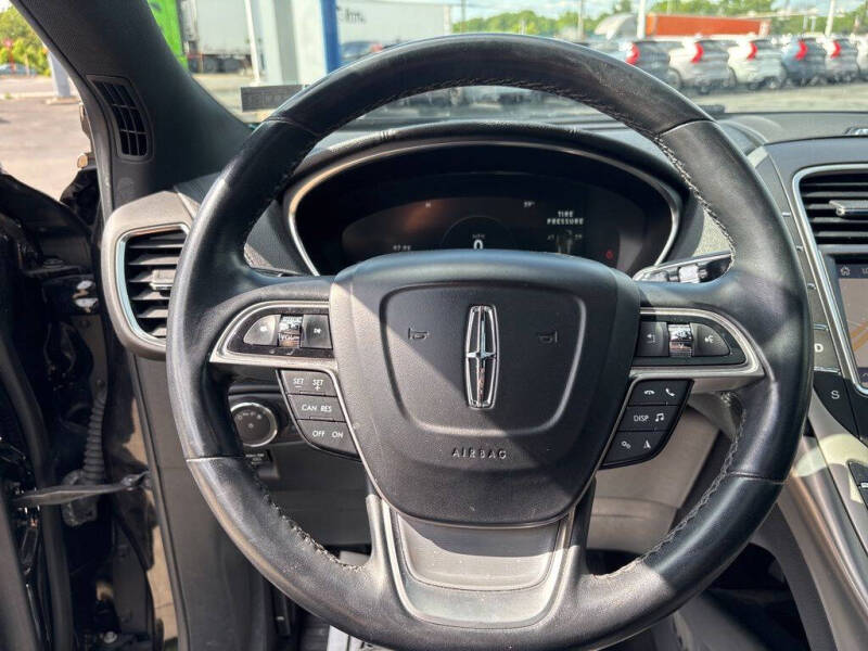 2020 Lincoln Nautilus Reserve