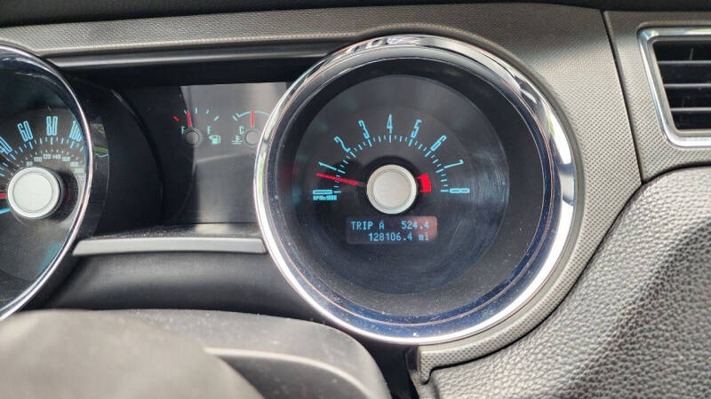 2012 Ford Mustang V6