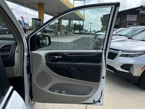 2014 Chrysler Town and Country Touring