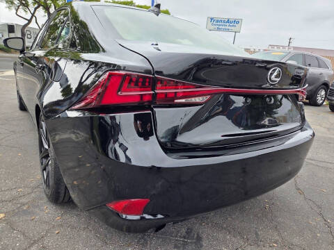 2016 Lexus IS 200t