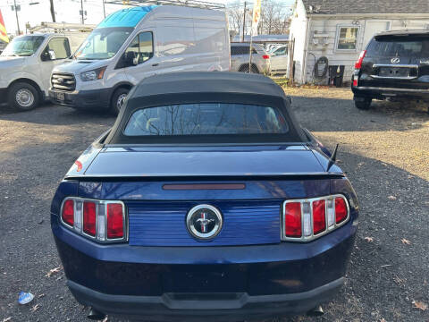 2011 Ford Mustang V6