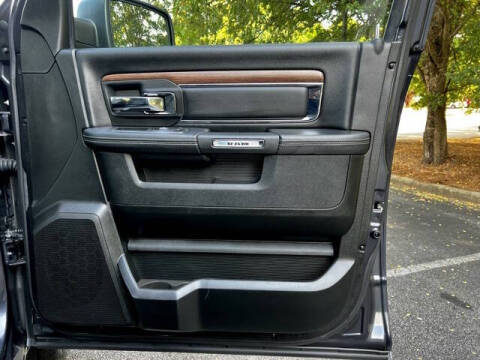 2019 RAM 1500 Classic Laramie