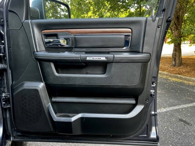 2019 RAM 1500 Classic Laramie