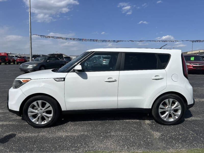 2016 Kia Soul +