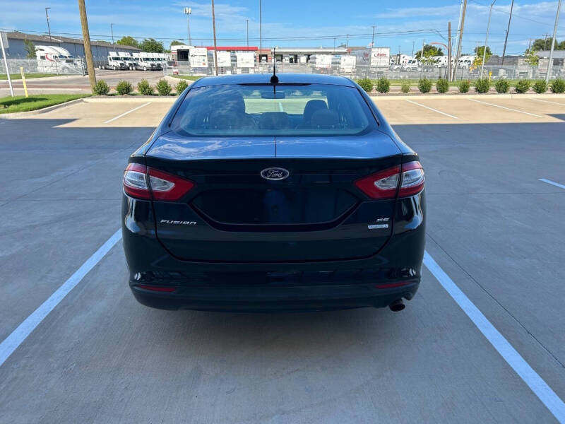 2014 Ford Fusion SE