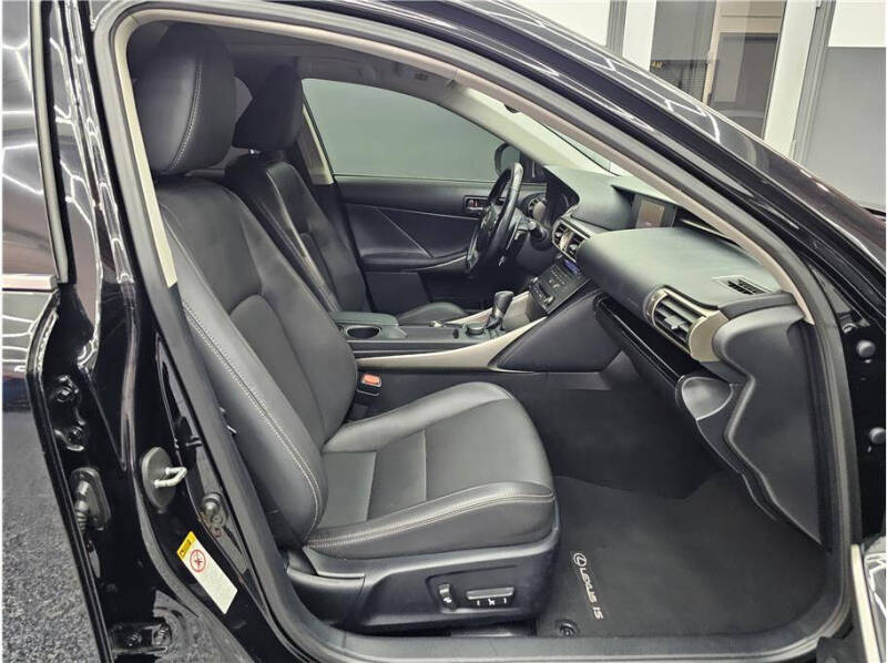 2015 Lexus IS 250