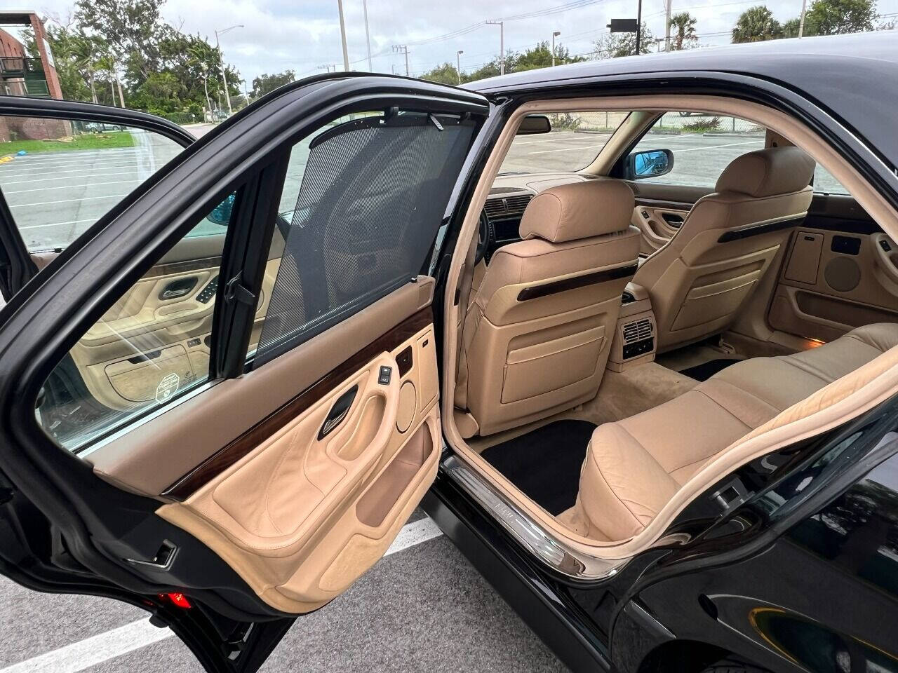 2000 BMW 7 Series  - $13,900