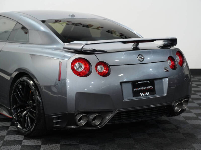 2009 Nissan GT-R Premium