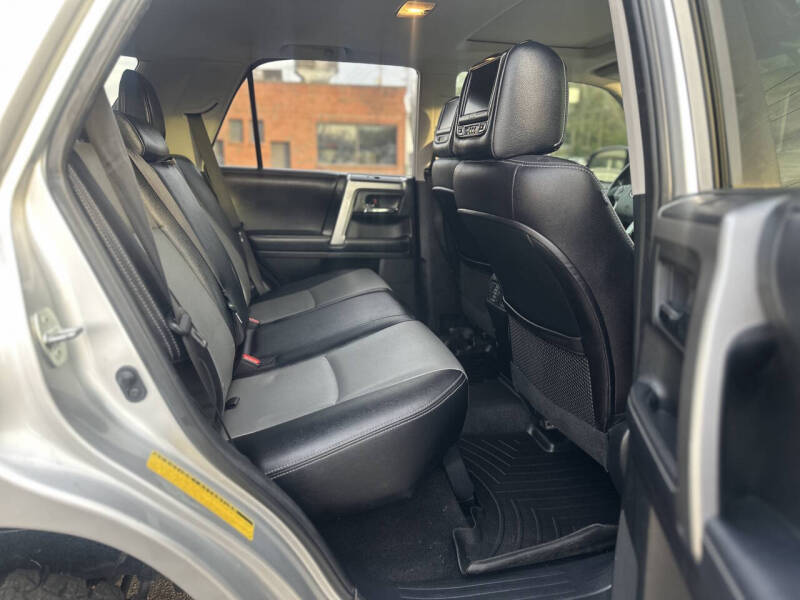 2018 Toyota 4Runner SR5