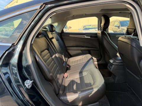 2014 Ford Fusion SE