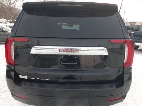 2023 GMC Yukon XL SLE