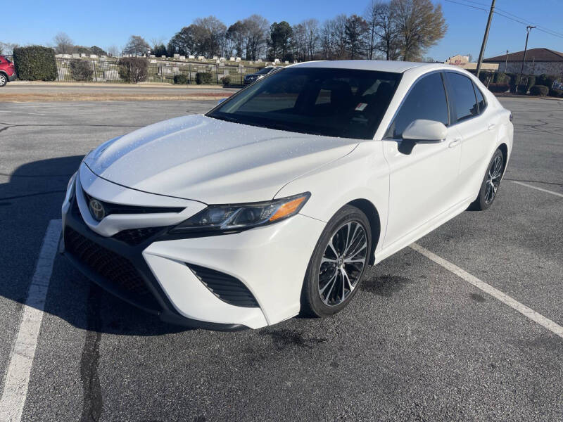 2018 Toyota Camry SE