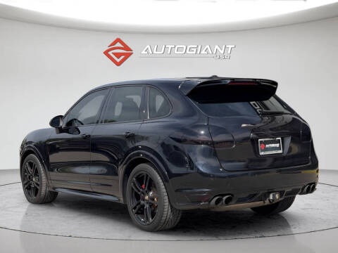 2013 Porsche Cayenne GTS